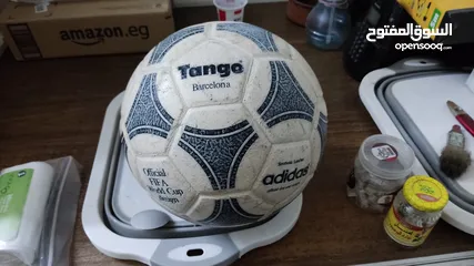  1 كورة من سنة 1980 تانجو اديداس Tango adidas لهاوي المقتنيات الفريده