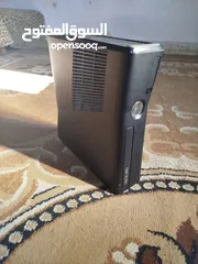  4 موجودxbox360slim مع محوله الأصلي وا ايد وحده عليه22لعبة