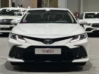  3 Toyota Camry LE