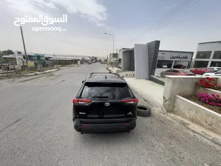  21 2021 TOYOTA RAV4, LE  بطاريه ليثيوووم السياره توب نضافه بصلاه على النبي