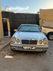  1 مرسيدس E200 1998 للبيع