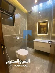  11 شقة أرضية فاخرة للبيع في خلدا  - خلف بردايس 171م مع ترس 50م تشطيب سوبر ديلوكس لم تسكن