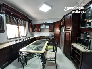  7 شقة مفروشة للإيجار 180م2 ( Property 18908 )