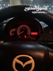  2 Mazda  2  2015