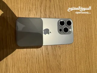  1 iPhone 15 pro natural titanium