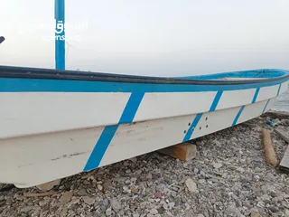  4 قارب 23 قدم نضيف مطلوب 600