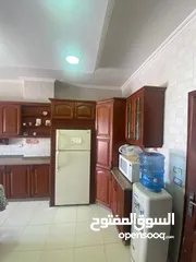  3 مطبخ بلوط اصلي للبيع السعر بعد المعاينه للجادين فقط