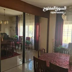  7 شقة في عمارة عائلية للبيع في إسكان الضباط مرج الحمام. شارع جانبي هادئ