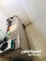  1 خزانة مجلى مع الشايش