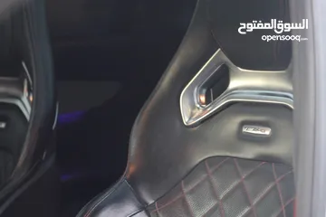  17 Mercedes-Benz C 63 AMG 8V gcc 2015