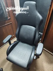  2 Razer Iskur XL Ergonomic Lumbar Black Chair - كرسي ريزر اسكور اغلى واكبر اصدار من عند سيتي سينتر