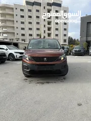  2 بيجو بارتنر ترخيص 2020 ماتور 1500ديزل جير عادي