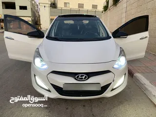  3 هيونداي i30 2013