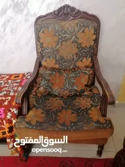  3 غرفة ضيوف وطاولة سفره