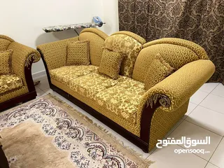  3 طقم كنب نظيف لغرفة المعيشة