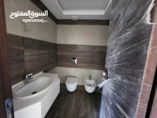  22 شقة فارغة للبيع بين الدوار الرابع و الخامس(عدد 2 ) - ref: 14611