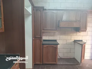 7 الرابية شقة طابق ارضي للبيع