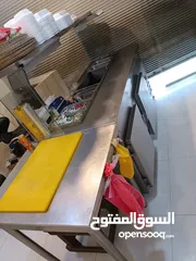  2 مطعم شاورما وبروستد وسناكات