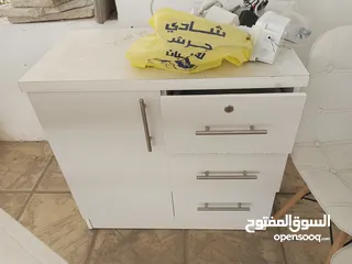  2 مكتب و طقم استقبال