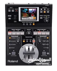  1 ROLAND V-4EX - FOUR CHANNEL DIGITAL HDMI/SD VIDEO MIXER WITH EFFECTS