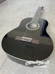  10 جيتار مورينو كلاسيك Moreno MCG20 مع بكج كامل وشامل التوصيل