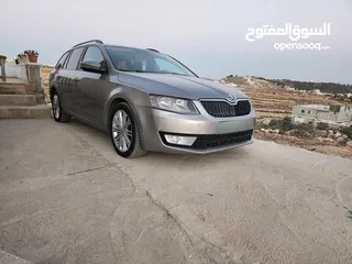  5 سكودا اوكتافيا ستيشن 2016 بوضع ممتاز