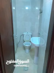  7 شقة مفروشة للإيجار في إربد – موقع مميز قرب مجمع عمان الجديد مناسبة للطلاب أو الطالبات