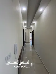  7 بتشطيب فندقي منطقة فلل في اجمل مناطق الحويطي خلف المدارس العالمية