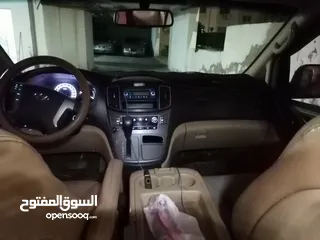 7 خدمة تأجير وتوصيل الى المطار والجسر باص سياحي