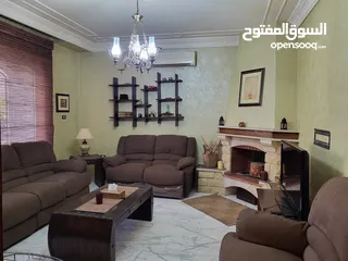  5 شقه طابقيه ارضيه ديبلوكس مع كراج وحديقه ام السماق الجنوبي