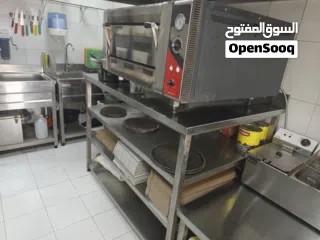  4 مطعم بيتزا وباستا للبيع