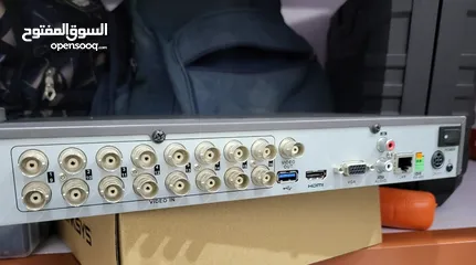  4 Hikvision DVR/POE SWITCH