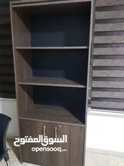  9 اثاث مكتب ضخم للبيع بسعر مميز