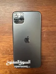  2 آيفون 11 pro max بحاله ممتازه