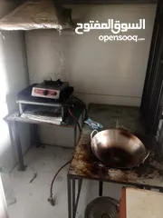  7 كشك مطعم مع معدات جاهز