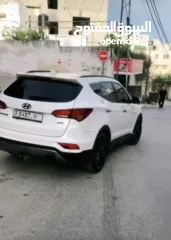  4 سنتفي للبيع