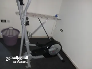  3 جهاز كروس + بنش +بار + وزنات  للبيع