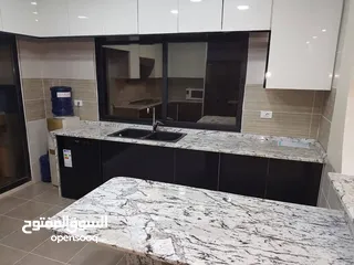  5 مطبخ بحاله ممتازه نوعيه جيده