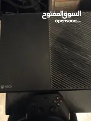  2 Used Xbox one with controller
