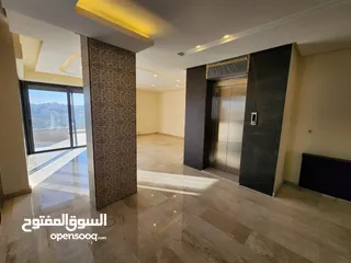  13 فيلا متلاصقة للبيع في عبدون - ref : 14510