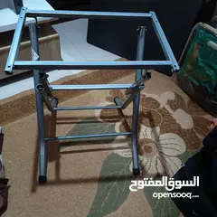  8 طاولة بلاستيك لون بني مع قاعدة جديدة