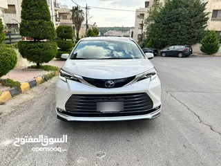  9 2021 Toyota Sienna Platinum Hybrid AWD