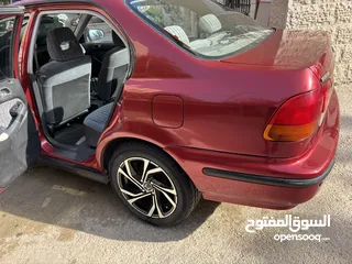  15 هوندا سيفيك تعتبر السياره في وضع جيد جدا من حيث حالتها القياديه  لا يوجد ضربات في الشصي