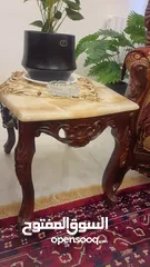  6 كنب تركي فاخر لغرفة الضيوف مكون من 9 مقاعد مع طاولات رخام