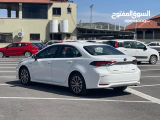  8 تويوتا كورلا هايبرد ترخيص 2022 بدون فتحة