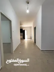  13 سكن مريح مع ساحة خارجية-شقة أرضية للإيجار – سردا  قرب مجمع أستوريا ووايكون مول
