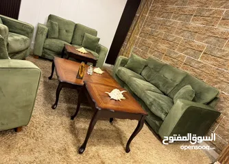 2 طقم كنب modern كوالتي عالي جداً  بالإضافة إلى (طقم طاولات 3 قطع) خشب زان  خشب سويد صلد  ، أسف