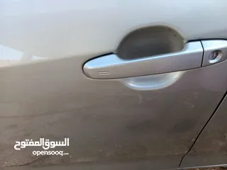  13 تويوتا كامري موديل 2014 فل كامل أعلى صنف