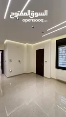  13 شقة للبيع طابق ارضي 95م مع ترس 50م (سكنية - استثمارية) في ديرغبار شارع ال 60 ، مطبخ راكب ، تدفئة غاز