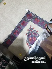  1 شيلان ب نقشات والوان عديده تبدا اسعارها من 550ل 8500. للاستفسار